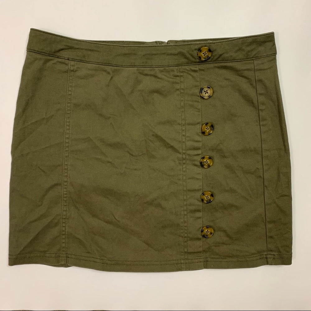 Chloe&Katie| mini green skirt size L